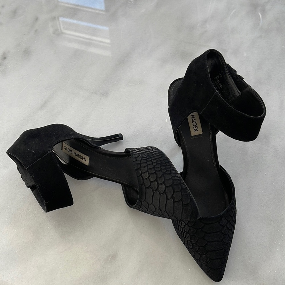 STEVE MADDEN | Leather Pointed Toe Pumps